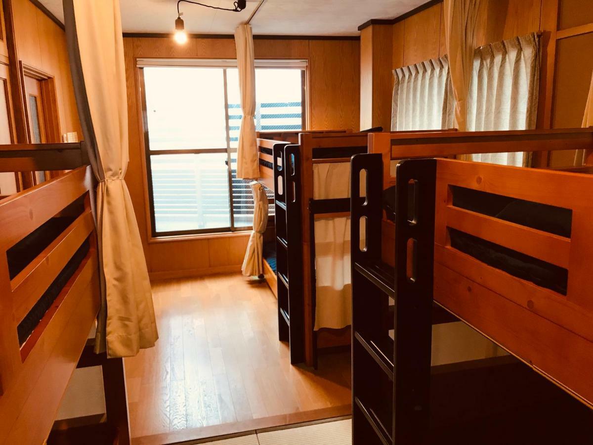 Ropeway St. Guesthouse Matsuyama  Ngoại thất bức ảnh