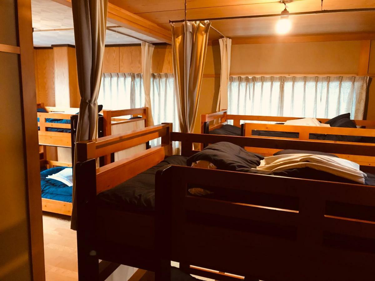 Ropeway St. Guesthouse Matsuyama  Ngoại thất bức ảnh