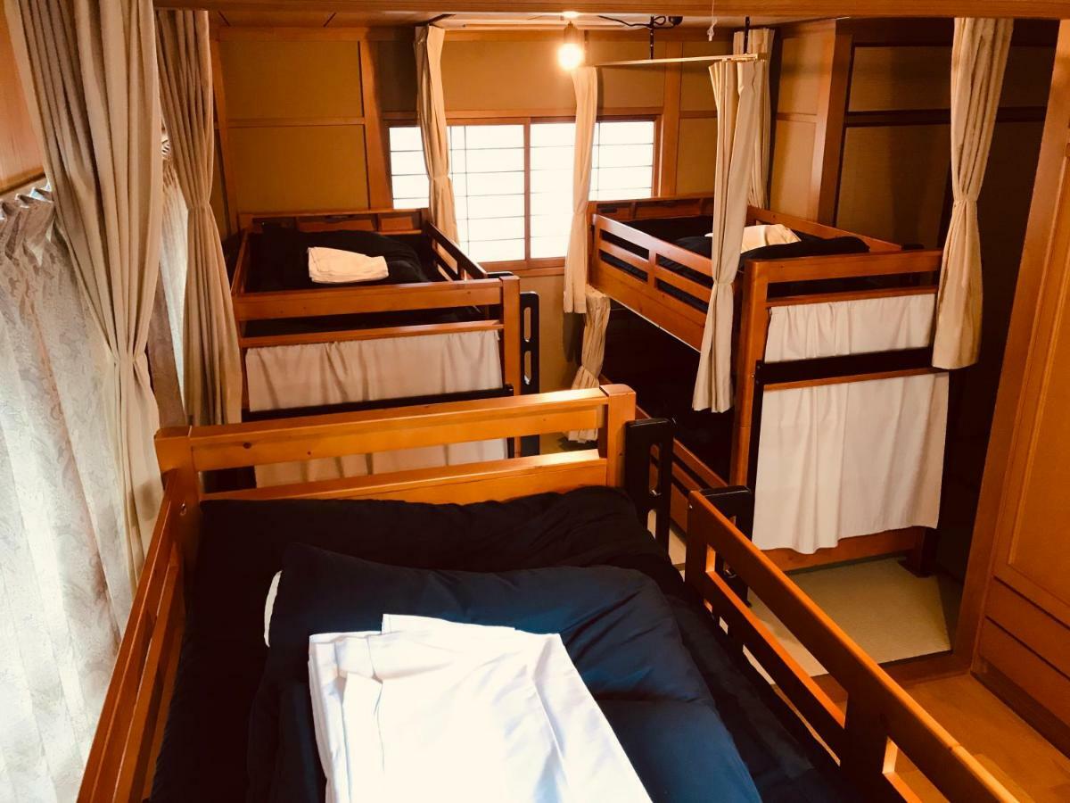 Ropeway St. Guesthouse Matsuyama  Ngoại thất bức ảnh