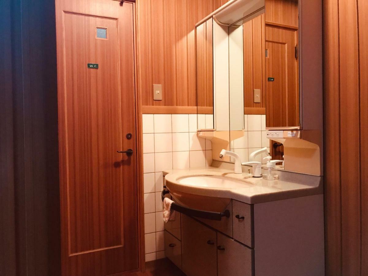 Ropeway St. Guesthouse Matsuyama  Ngoại thất bức ảnh